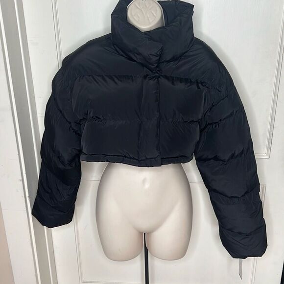 Nasty Gal Padded Puffer Super Cropped Jacket Black Size 4 Size 4 - Picture 2 of 9